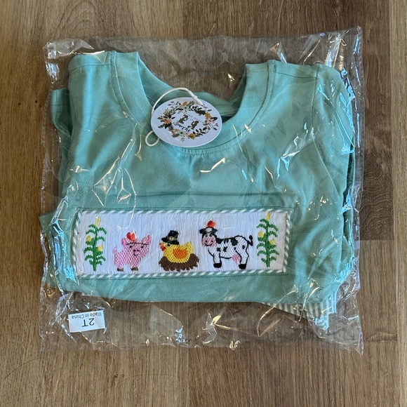 Thanksgiving on the farm 2T shirt and pant set - Picture 2 of 2